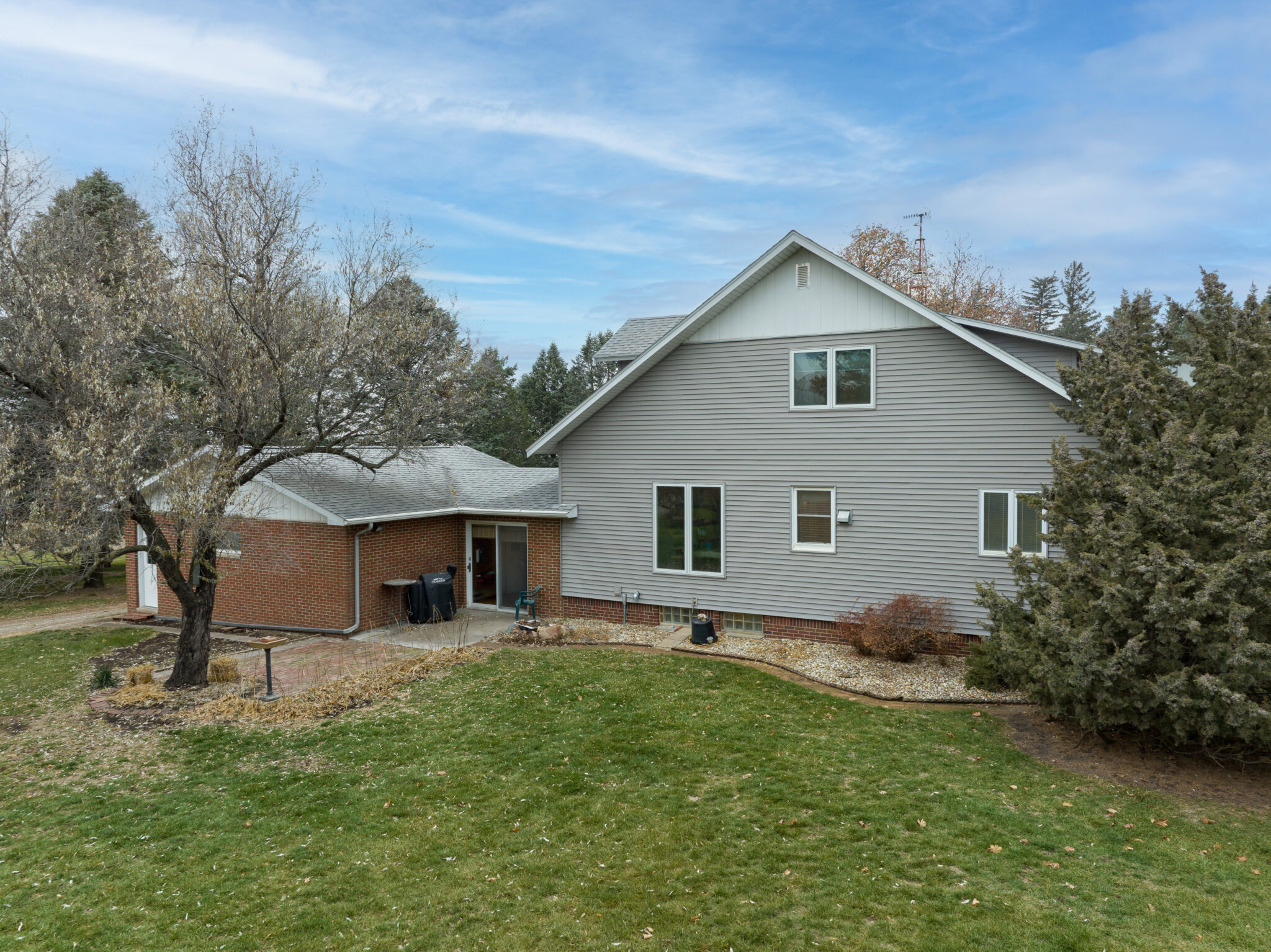 1720 X AVE DYSART IOWA 52224! Iowa Land Management